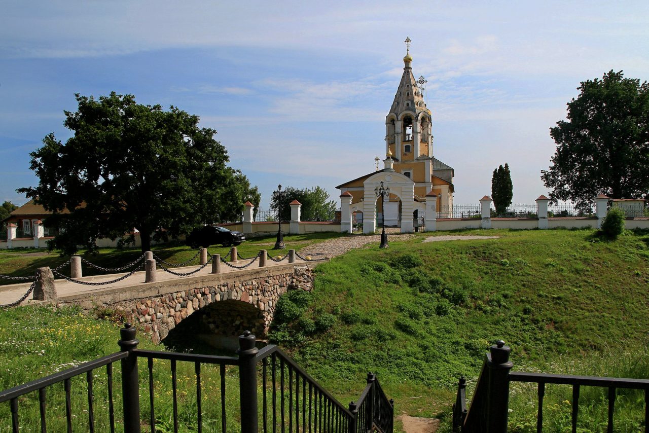 Храм