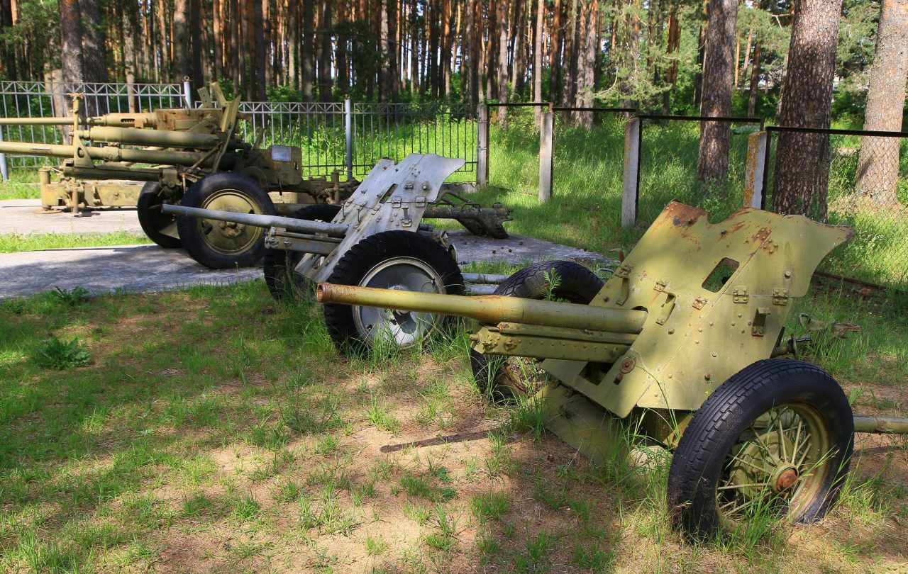 Эммаусс Музей Калининского фронта пушки сорокопятки